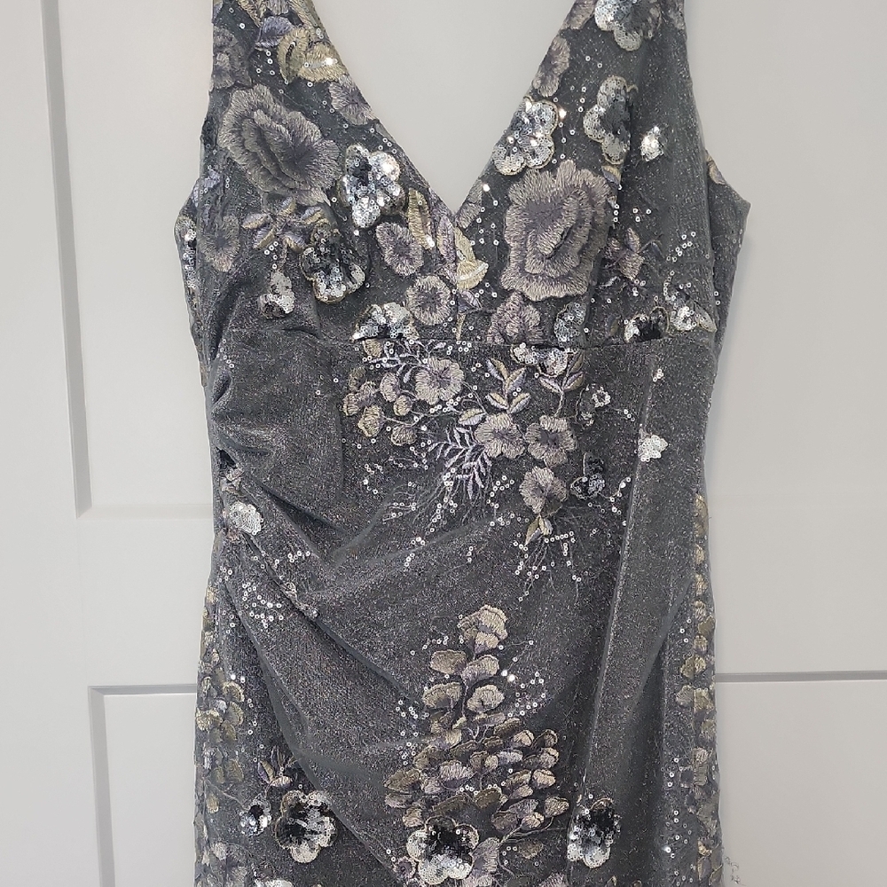 David Meister Gray Floral Sequin Midi Dress